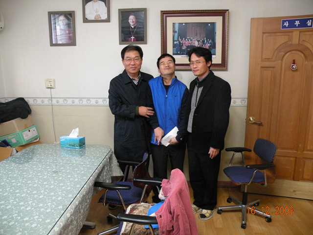 남구치과의사회 불우이웃돕기 첨부파일 : 1229353200_253.jpg