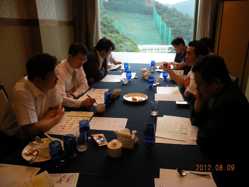 양대학원 및 병원과 간담회 첨부파일 : 1351177200_394.jpg