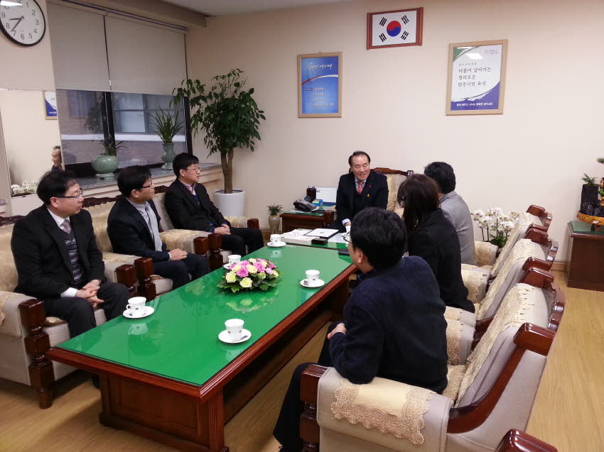 광주광역시교육감과 간담회 첨부파일 : 1421766000_484_1.jpg